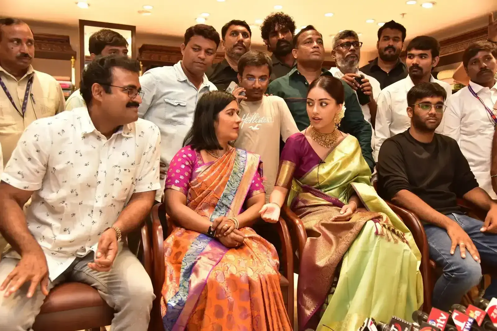 Anu Emmanuel Launches Chandana Brothers Shopping Mall